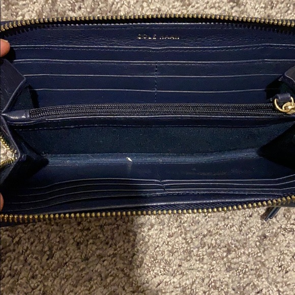 Cole Haan wallet - Picture 3 of 3